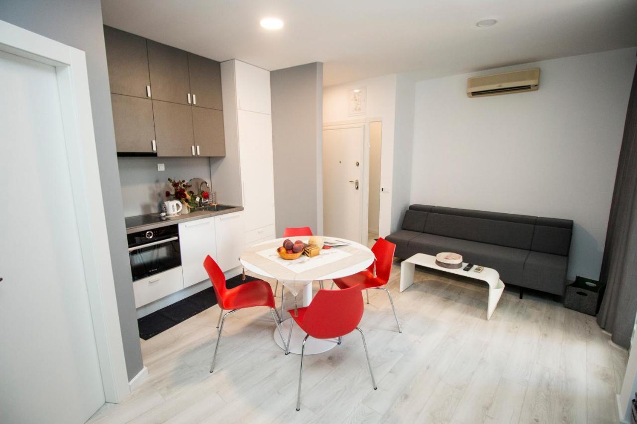 Apartman Gusar -Top Position, Close To The Center And The Beach, Fully Equipped 奥米什 外观 照片